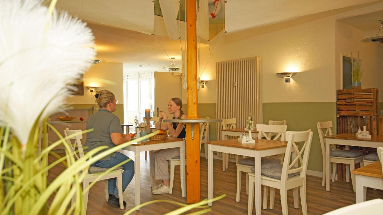 F-1010 Strandhaus Moenchgut Bed&Breakfast Dz 27 Terrasse, Strandnah, Inkl Fruehstueck Lobbe Exterior photo